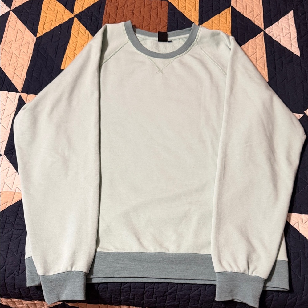 Woolx Women’s light green Bailey Sweatshirt